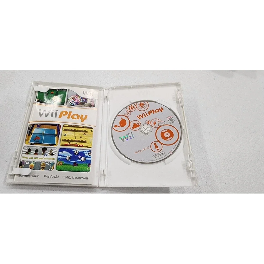 Wii Game Party 2007, Wii Play 2007 2 PIECE LOT.